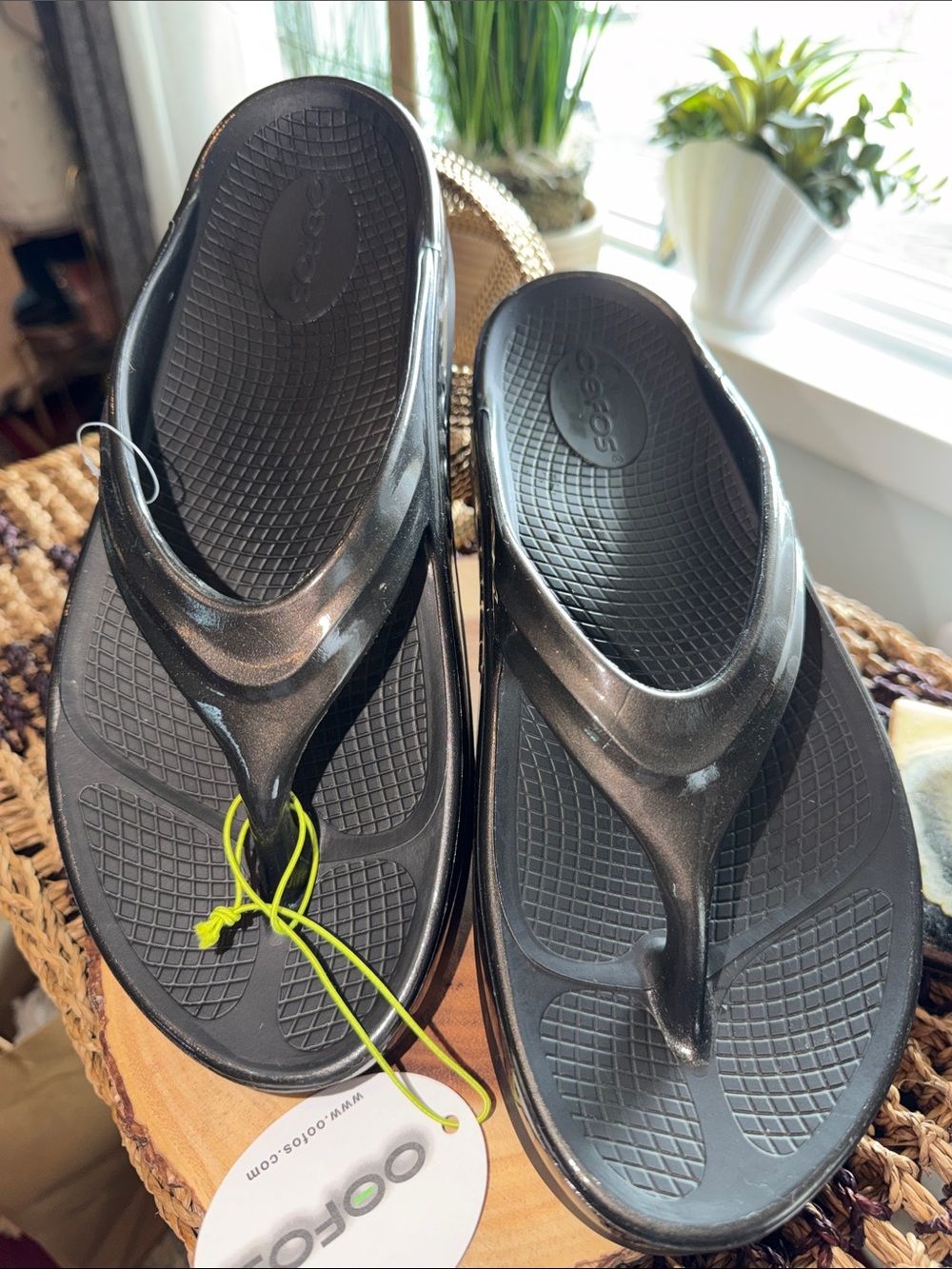 OOFOS Title: OOFOS OOmega OOlala Stacked Titanium Mirror Platform Sandals Women’